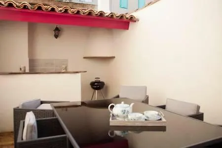 Le Leon D'or Holiday home *